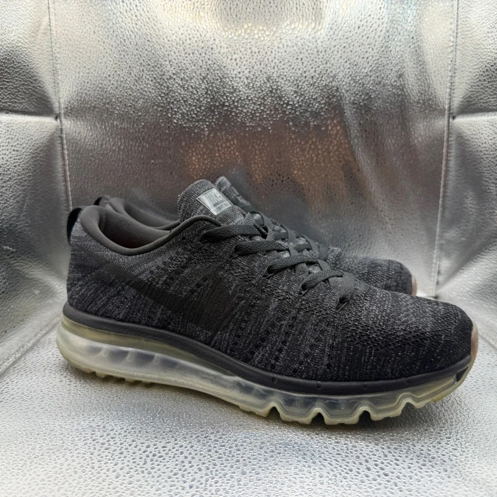 Size 10 Nike Flyknit Max Running Shoes Mens Black Grey Excellent 620469-010
